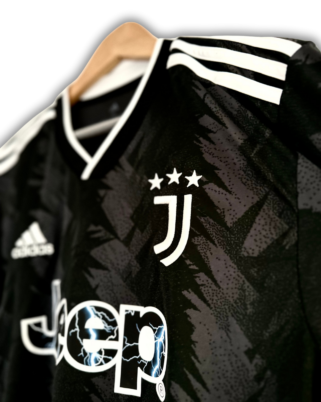 2022/23 - Juventus - Away - M